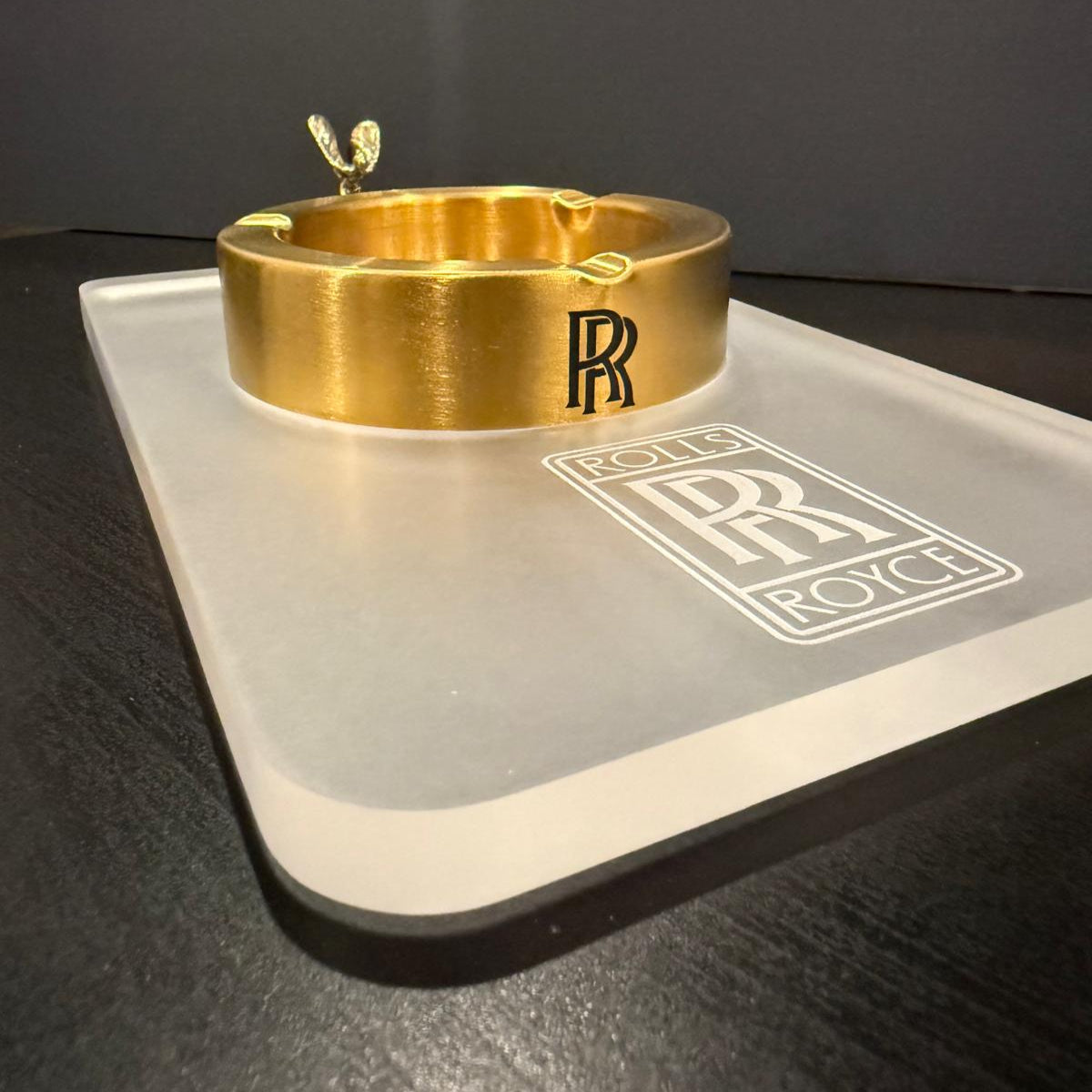 LUXURY-RR-ASHTRAY