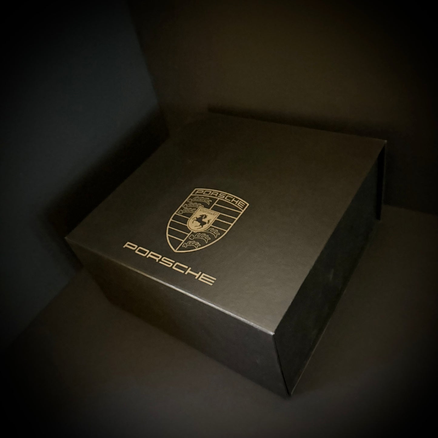 Luxury Stuttgart-Inspired Golden Glass Set