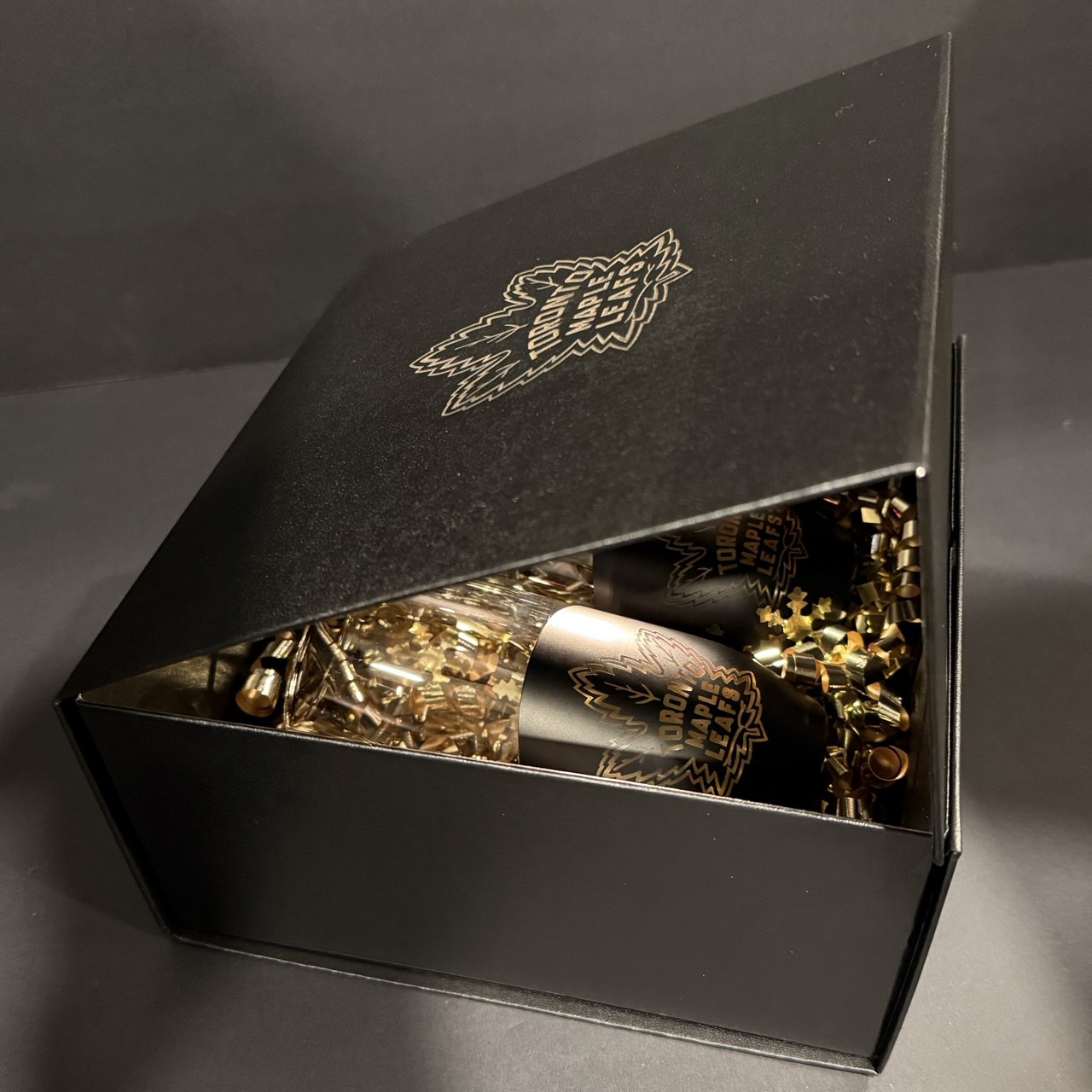 Toronto-Maple-Leafs logo on a black box